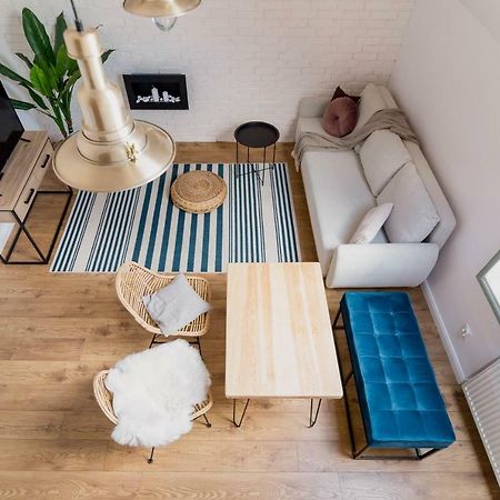 Skyway Apartment ทอรูน ภายนอก รูปภาพ